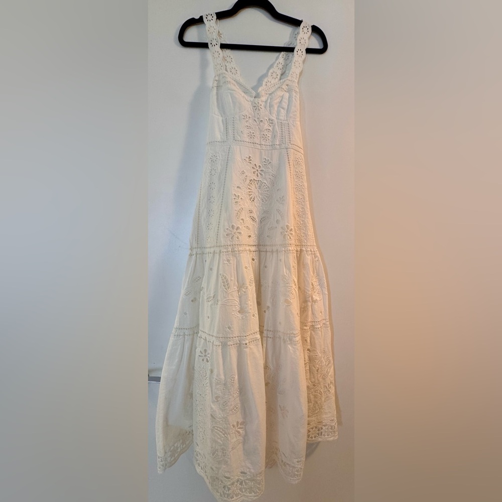 Farm Rio: Size M. White Richelieu Sleeveless Midi Dress (Ret:$400) - Picture 2 of 11